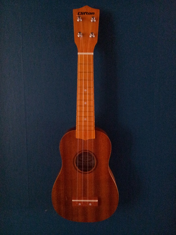 clifton-ukulele-lidl2012